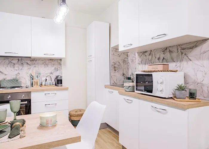 Casa Manzoni * פלאנזה